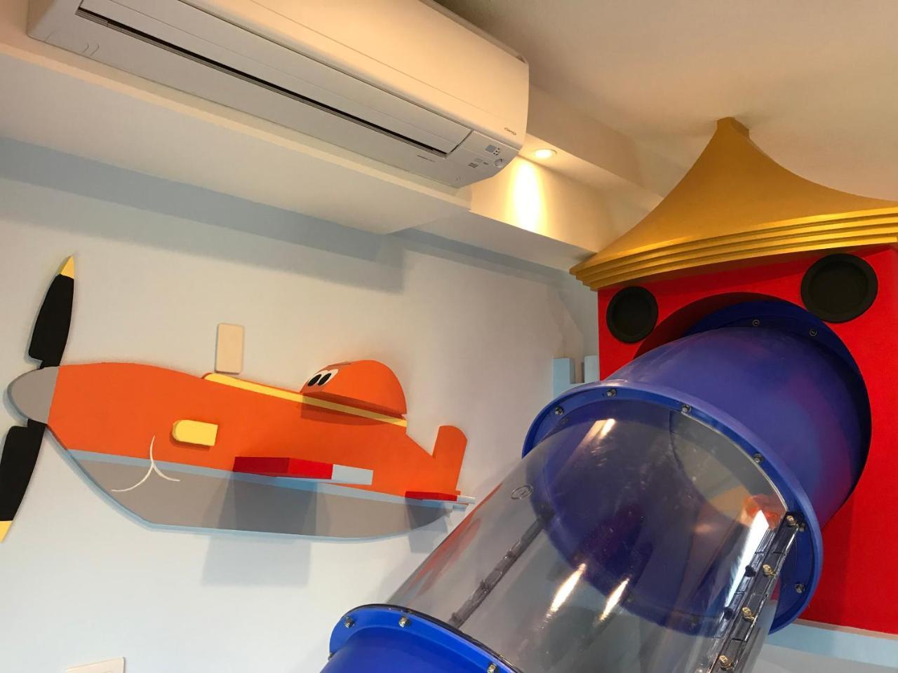 Fun Holiday Family Hostel Тайнань Экстерьер фото